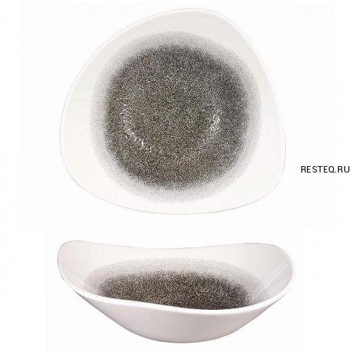 Салатник треугольный 0,60л d23,5см, без борта, цвет Raku Quartz Black, Studio Prints RKBQTRB91